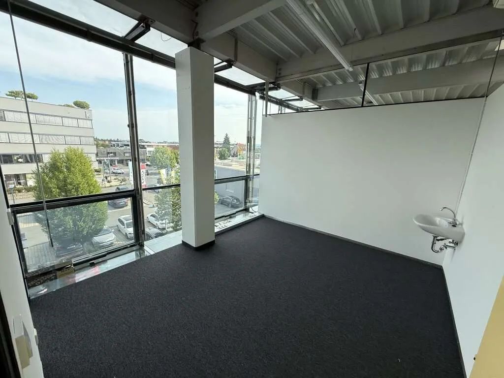KINDERMANNZENTRUM- 70M2 | EIGENE TOILETTE | SOZIALRAUM | KLIMAANLAGE | WARTEBEREICH | - Ansicht 3
