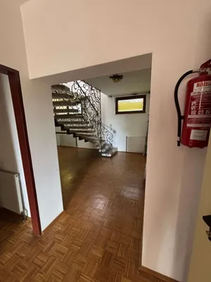 8-Zimmer-Haus kaufen in Hollabrunn – 240 m², € 498.000 – Bild 45 von 62