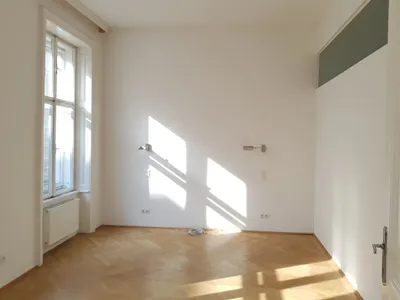 EXKLUSIVER ALTBAU - MIT HOFSEITIGEM BALKON - SEHR HELL - KLIMATISIERT - U2 SCHOTTENTOR – Bild 3