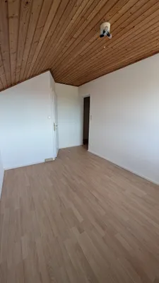 4-Zimmer-Wohnung mieten in Vöcklabruck – 107 m², € 1.490 – Bild 7 von 12