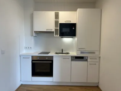 2 Zimmer-Wohnung im 2. OG mit Lift | ab sofort verfügbar – Bild 2