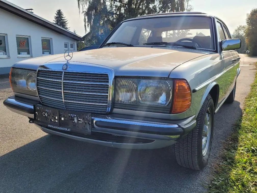 Mercedes-Benz 280