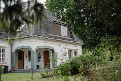 10-Zimmer-Haus kaufen in Südoststeiermark – 380 m², € 1.950.000 – Bild 2 von 30