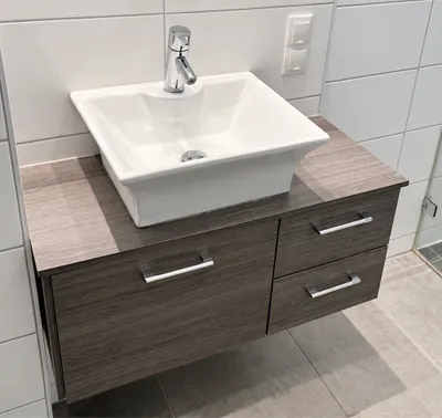 Badezimmermöbel - Badezimmer / WC (Zustand: Gebraucht)