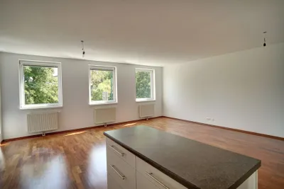 2-Zimmer-Wohnung kaufen in Mödling – 60 m², € 220.000 – Bild 1 von 12