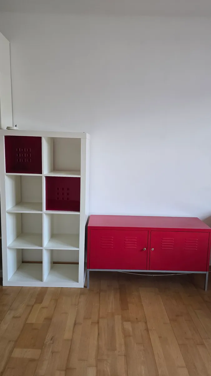 IKEA: PS Metallschrank und KALLAX Regal, € 90,- (1110 Wien)