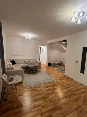 2,5 Zimmer Wohnung 83, m Warm mit betrieb kosten . – Bild 2