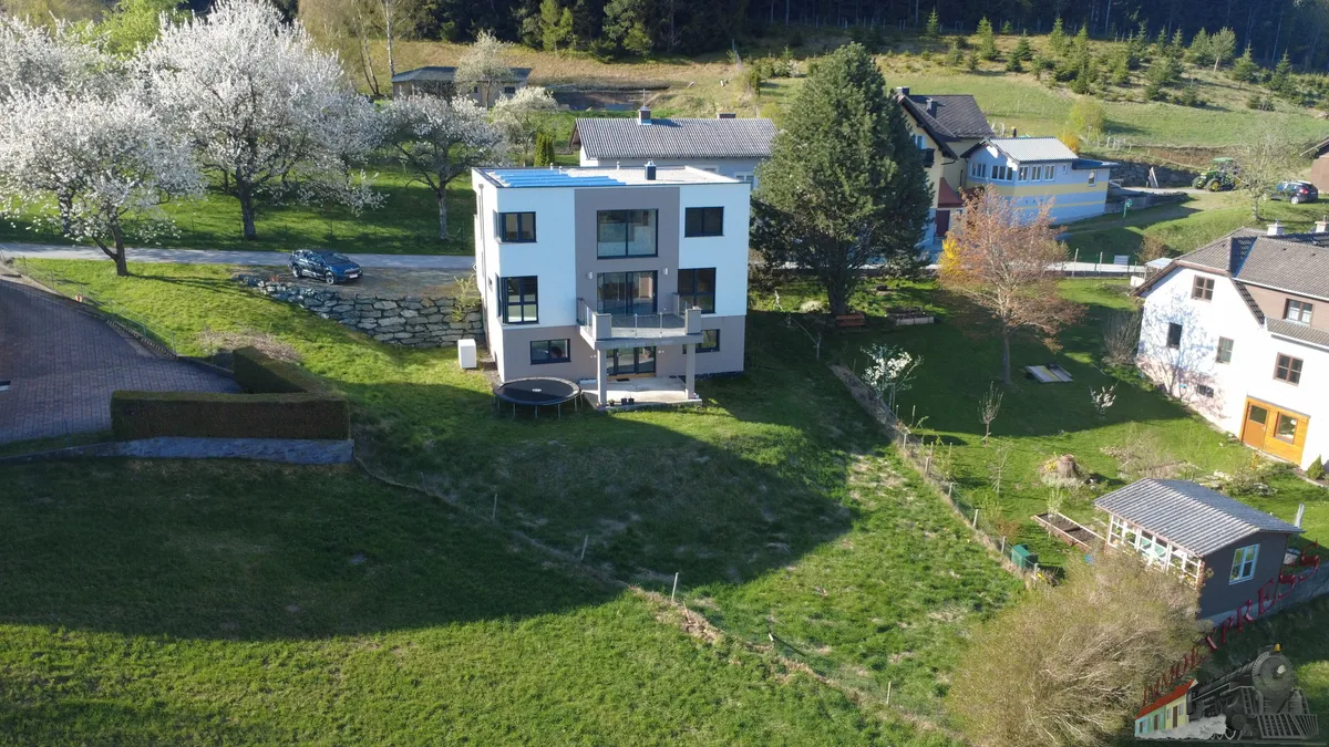 Modernes Einfamilienhaus mit Panoramablick - Sackgasse - Widok 2