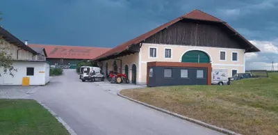 Gewerbeimmobilie mieten in Gmunden – 650 m², € 5 – Bild 1 von 5