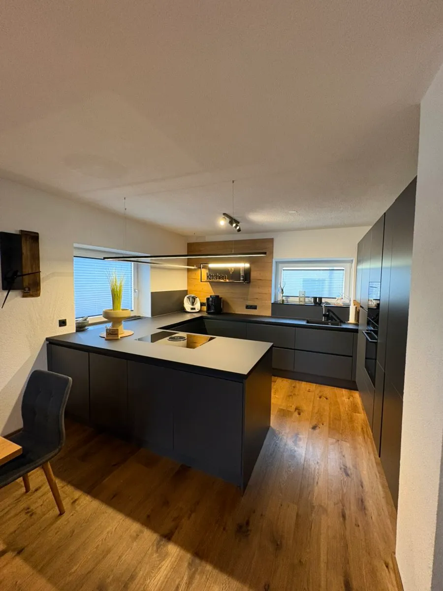 Moderne 3-Zimmer-Wohnung mit 86 m² - teilmöbliert - ab 01.08.2026 verfügbar - Ansicht 2