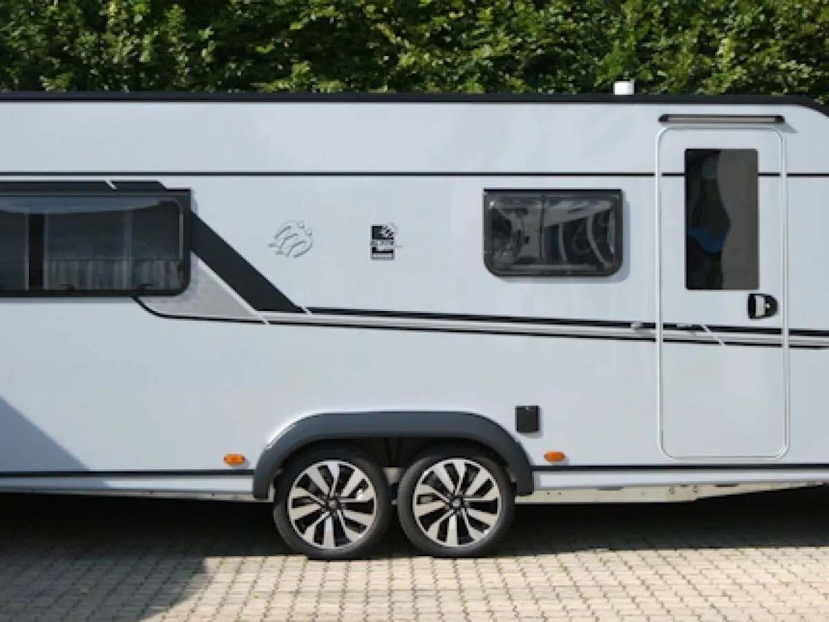 Knaus Südwind 650 PXB Black Selec...