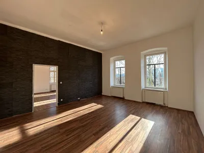 Wohnung mieten in Neunkirchen – 71,22 m², € 716 – Bild 2 von 9