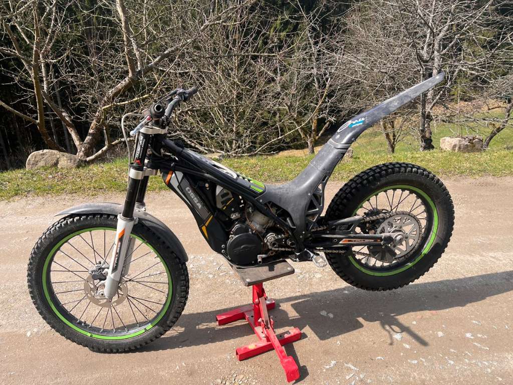 Ossa tr125i Trial