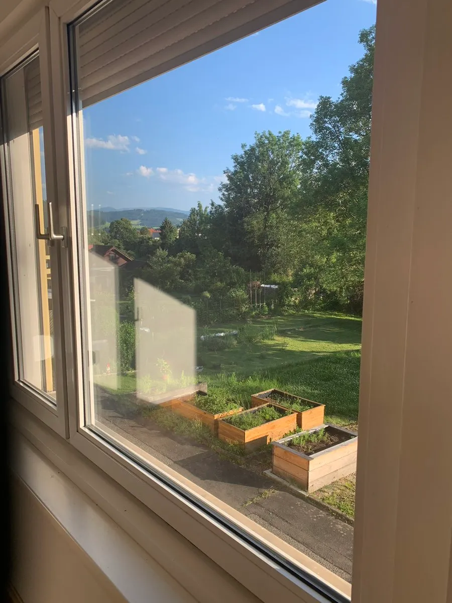 Wohlfühlwohnung mitten im Grünen und trotzdem zentral gelegen - Ansicht 2