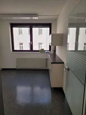 6-Zimmer-Gewerbeimmobilie mieten in Wien – 219 m², € 3.616 – Bild 18 von 23