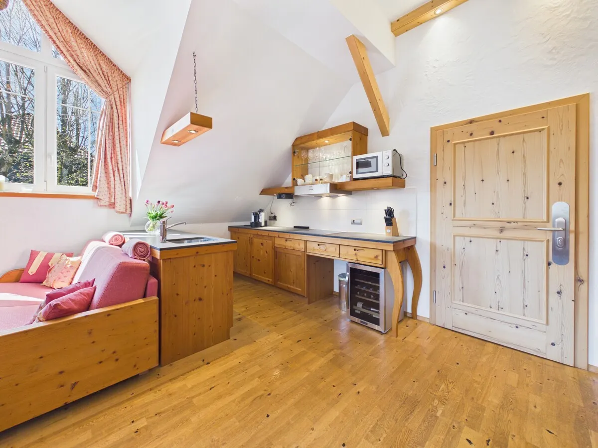 Exklusive Dachgeschosswohnung mit traumhaftem Seeblick & Wellnessbereich in Bodensdorf - Ansicht 3