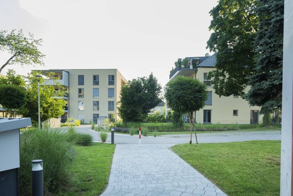 Wohnen im Schlosspark in Krumpendorf - Moderne Ausstattung, sonniger Balkon und zentrale Lage! (Fertigstellung 2027) - Ansicht 2