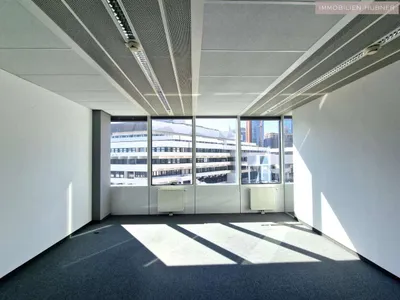 Gewerbeimmobilie mieten in Wien – 300 m², € 6.255 – Bild 2 von 12