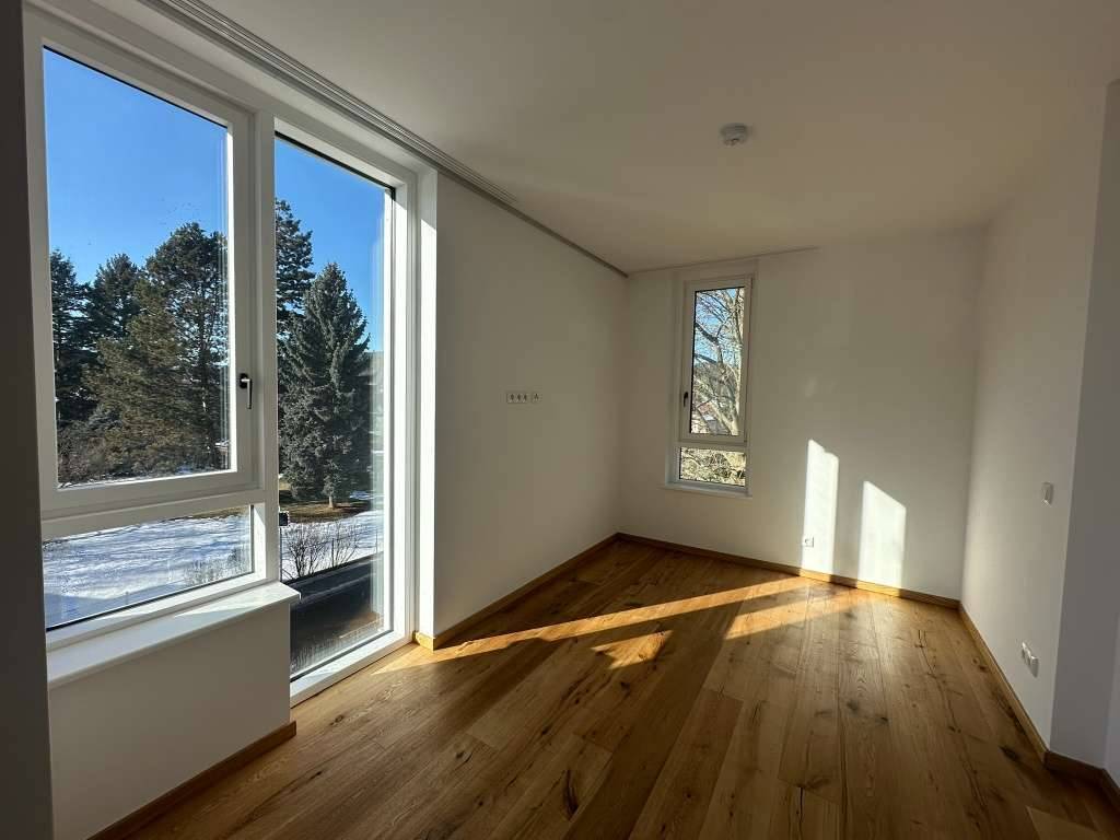 Exklusive Wohnung mit Parkblick bei Wiener Neustadt | 2 Badezimmer | Barrierefrei - Ansicht 2