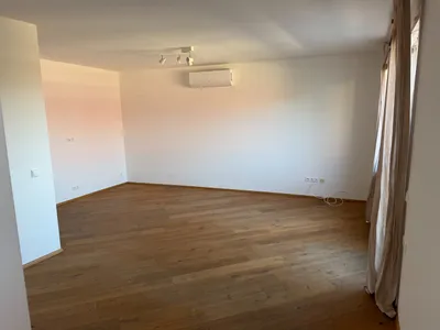 Neuwertige Dachterrassenwohnung mit 2,5 Zimmer in der Herbeckstraße – Bild 2