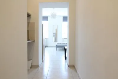 Traumhafte 1-Zimmer-Wohnung in Bestlage! Kurzzeitvermietung! – Bild 2