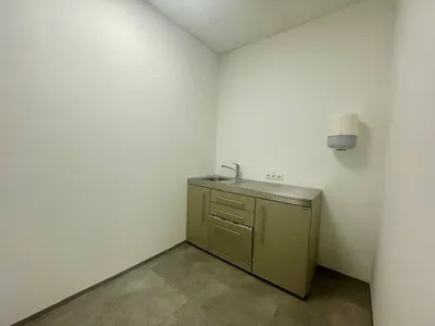 3-Zimmer-Gewerbeimmobilie mieten in Imst – 83 m², € 11 – Bild 6 von 9