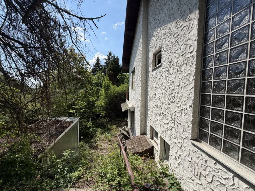 Charmantes Haus in Siegenfeld - Idyllische Grünlage im Wienerwald mit Neubaupotential – pohled 2