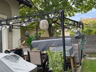 Zu verschenken: Partyzelte / Pavillons - Gartenmöbel / Griller / Dekoration (Übergabe: Selbstabholung)