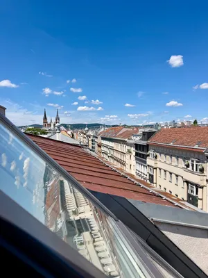 Unbefristete Erstbezug DG-Maisonette Wohnung mit 2 Terrassen in Top-Lage des 7. Bezirks – Bild 2