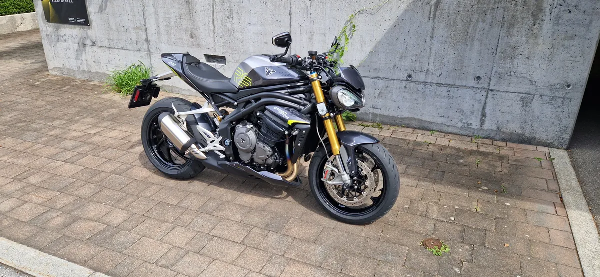 Triumph Speed Triple RS 1200
