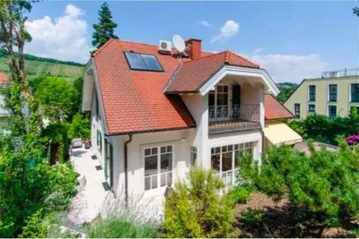 7-Zimmer-Haus kaufen in Wien – 275 m², € 2.400.000 – Bild 1 von 14