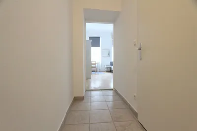 Kurzzeitvermietung! Schön möblierte, gemütliche 1-Zimmer-Wohnung! – Bild 2