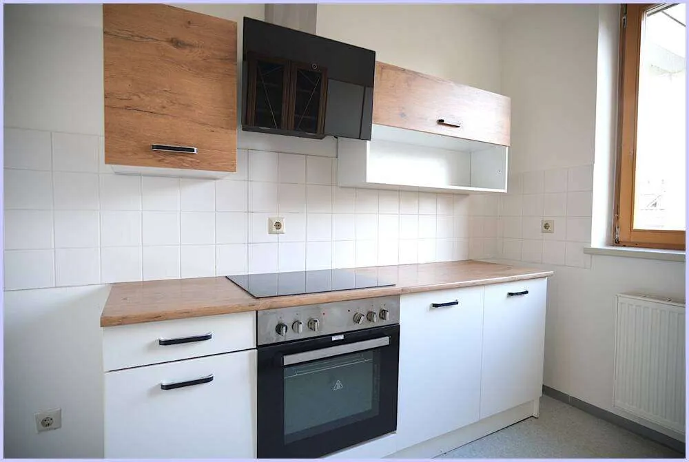 Gemütliche helle 3 Zimmer Wohnung, EG mit Gartenbenützung, Küche, 2 SZ, Parkplatz, Terrasse, Keller. – pohled 3