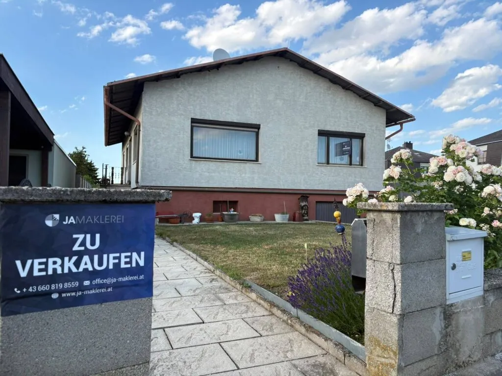Familienhit! Gepflegtes Einfamilienhaus mit Garage und großem Grundstück, Neusiedl an der Zaya