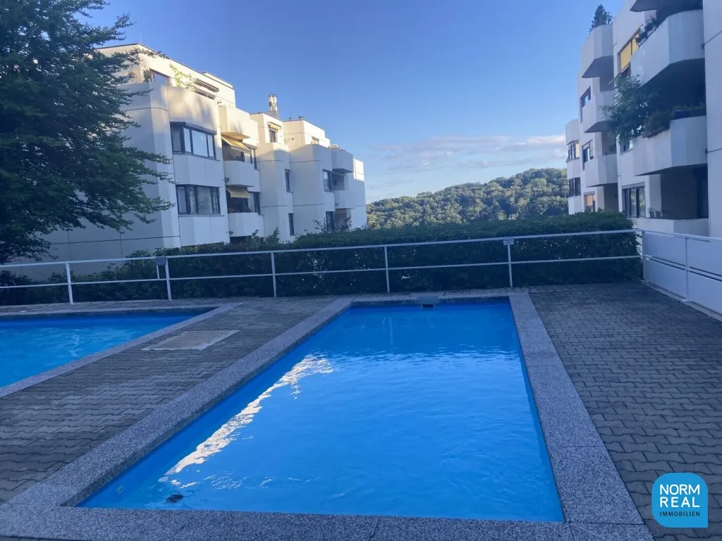Erstbezug: Elegante Gartenwohnung mit Outdoor Pool - Ansicht 2