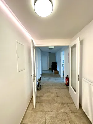 15-Zimmer-Gewerbeimmobilie mieten in Graz – 400 m², € 3.987 – Bild 8 von 31