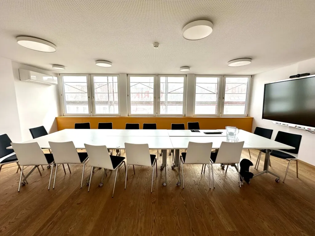 Zentrale und großzügige Büro- oder Praxisfläche direkt am Dietrichsteinplatz - in absoluter Bestlage im Grazer Bezirk Jakomini!, Graz
