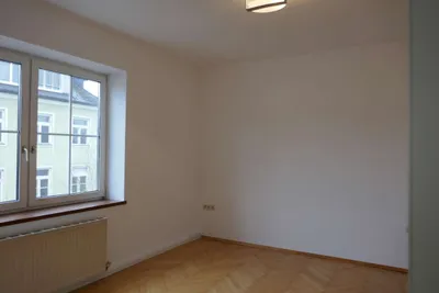 5-Zimmer-Wohnung kaufen in Vöcklabruck – 101 m², € 279.000 – Bild 3 von 9