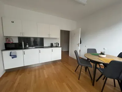1-Zimmer-Gewerbeimmobilie mieten in Salzburg Stadt – 20 m², € 830 – Bild 4 von 4