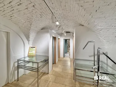 Gewerbeimmobilie mieten in Wels – 220 m², € 2.490 – Bild 6 von 7