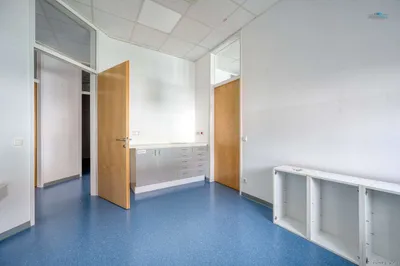 Gewerbeimmobilie mieten in Vöcklabruck – 133 m², € 2.223 – Bild 8 von 13