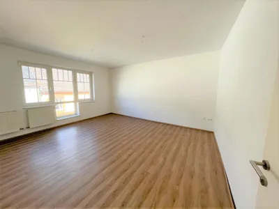 4-Zimmer-Wohnung mieten in Neunkirchen – 100 m², € 1.204 – Bild 4 von 9