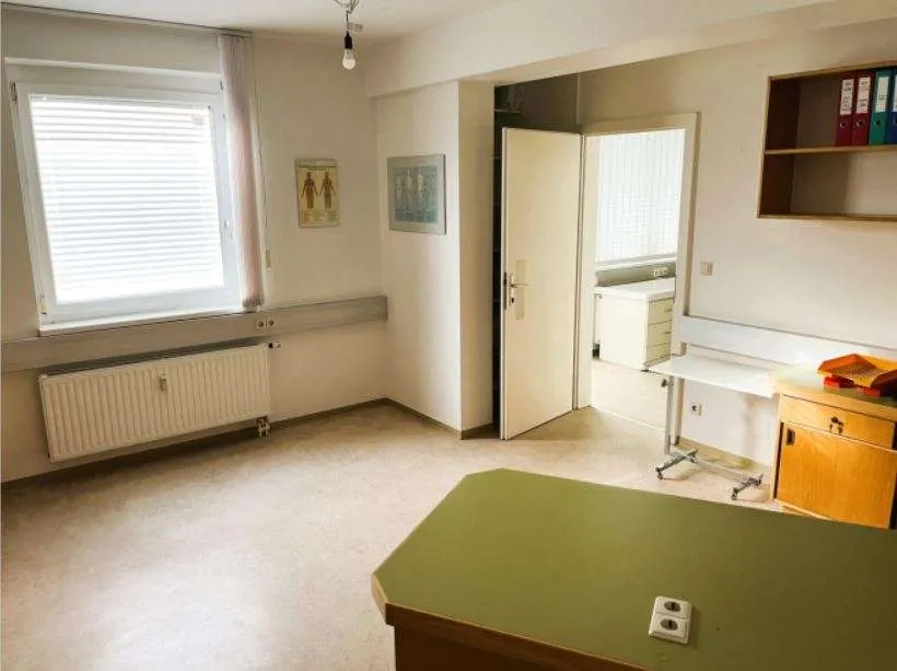 Büro mit Eigengarten & 2 KFZ-Stellplätzen in Trofaiach - Ansicht 3