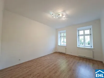 UNBEFRISTET ! 3-Zimmerwohnung mit kleinem Garten und Terrasse auf der Leystraße
