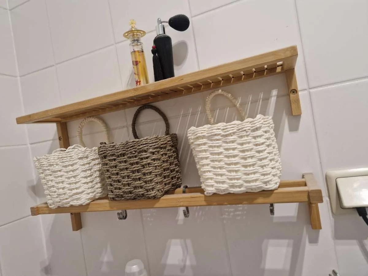Regal Badezimmer wandregal Ikea mit körben, € 10,- (1200 Wien)