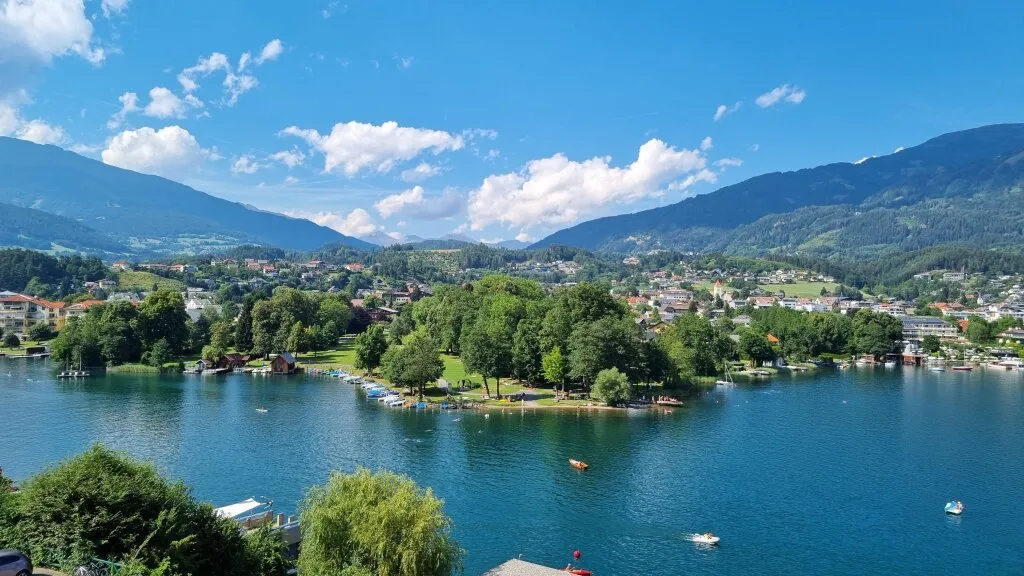 Seeboden am Millstätter See - Ferienhaus in Traumlage mit Seeblick Flexible Kaufoptionen: Ferienhaus, Baugrundstück oder Gesamterwerb - Visning 2
