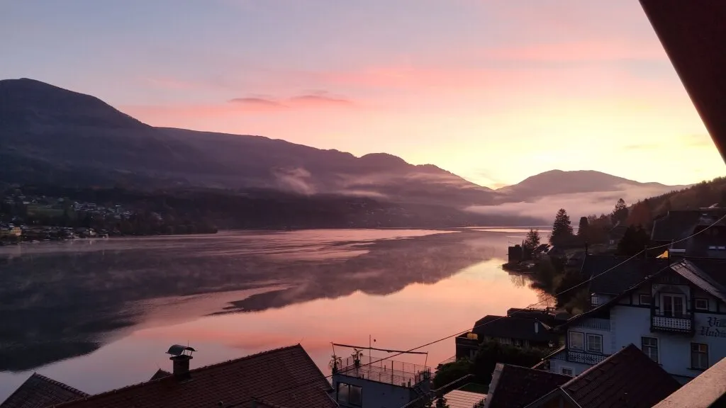 Seeboden am Millstätter See - Ferienhaus in Traumlage mit Seeblick Flexible Kaufoptionen: Ferienhaus, Baugrundstück oder Gesamterwerb - Visning 3