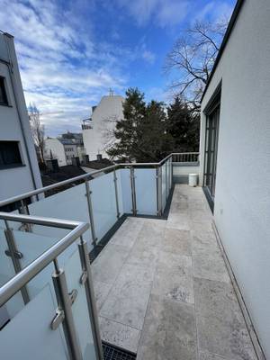 Exklusive und qualitativ hochwertige 3-Zimmer-Neubau mit zwei Balkon/Terrassen ab August 2026 zur Miete! – Bild 2