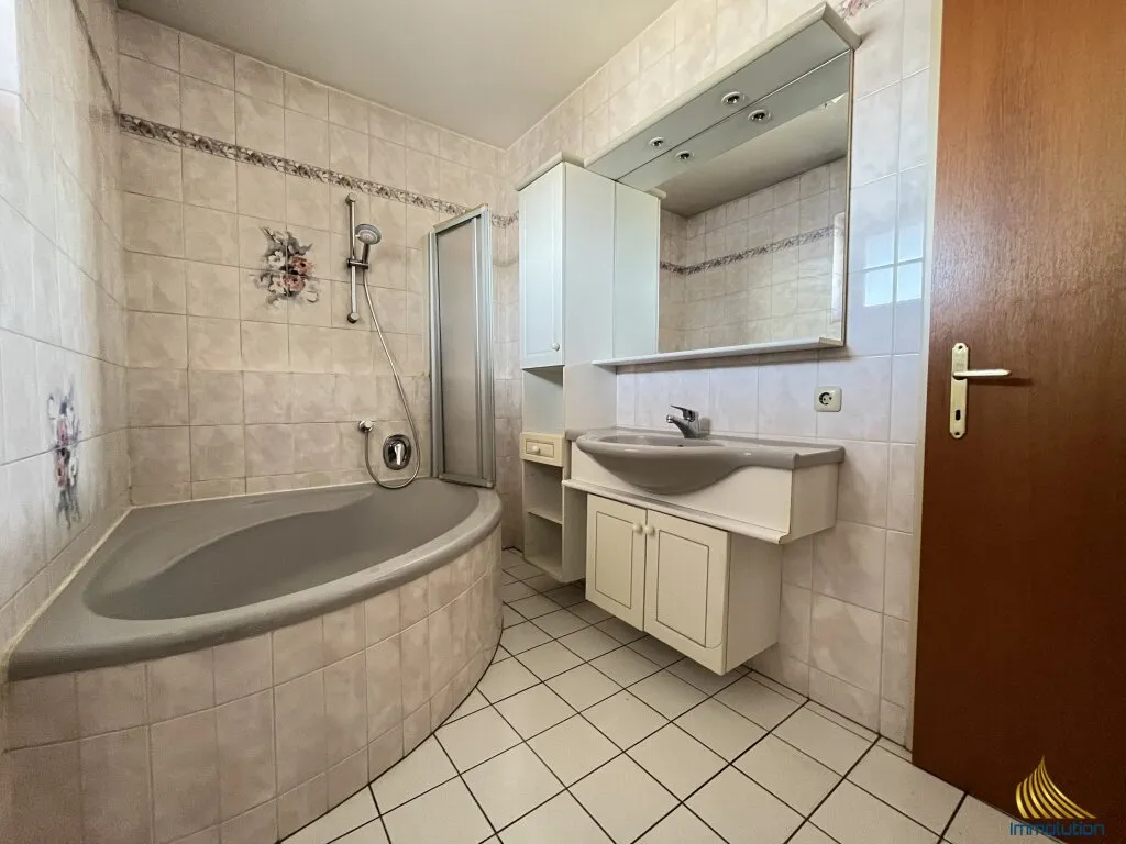 2-Zimmer-Eigentumswohnung mit Garage in Dietach - seltene Gelegenheit zum fairen Preis - Ansicht 3