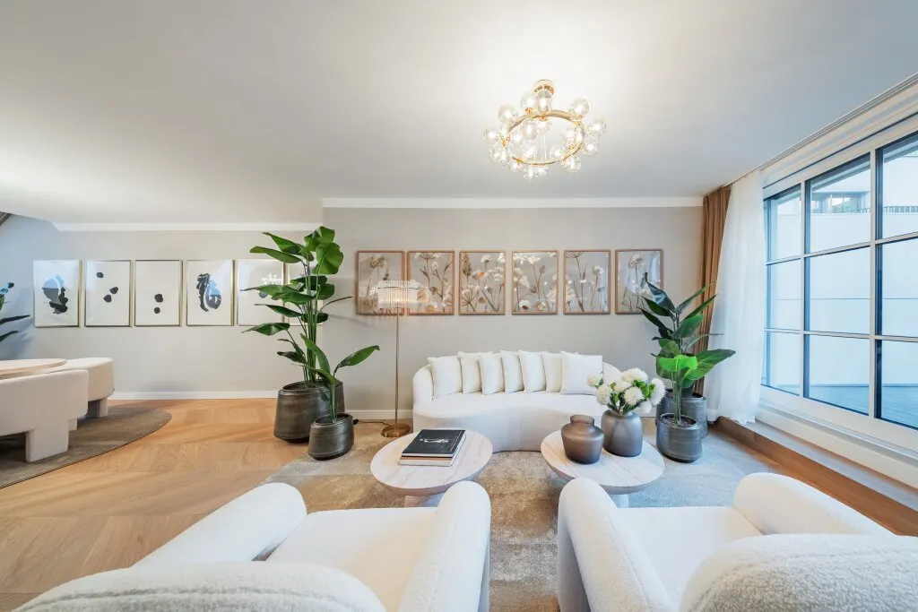 THE FUSION! Großzügige 3-Zimmer-Dachwohnung mit hofseitiger Freifläche - Ansicht 2